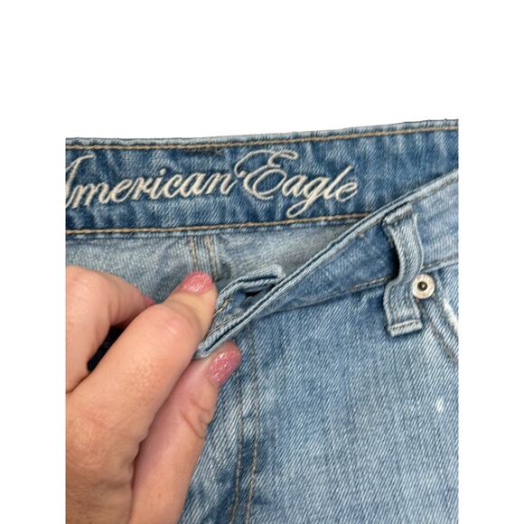 American Eagle Women's Short Raw Hem Distressed Denim Bleach Splatter Blue 6 - Picture 5 of 10